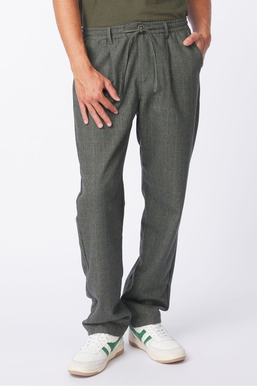 Akjan wool pants